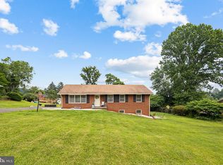 7202 Academy Rd, Warrenton, VA 20187