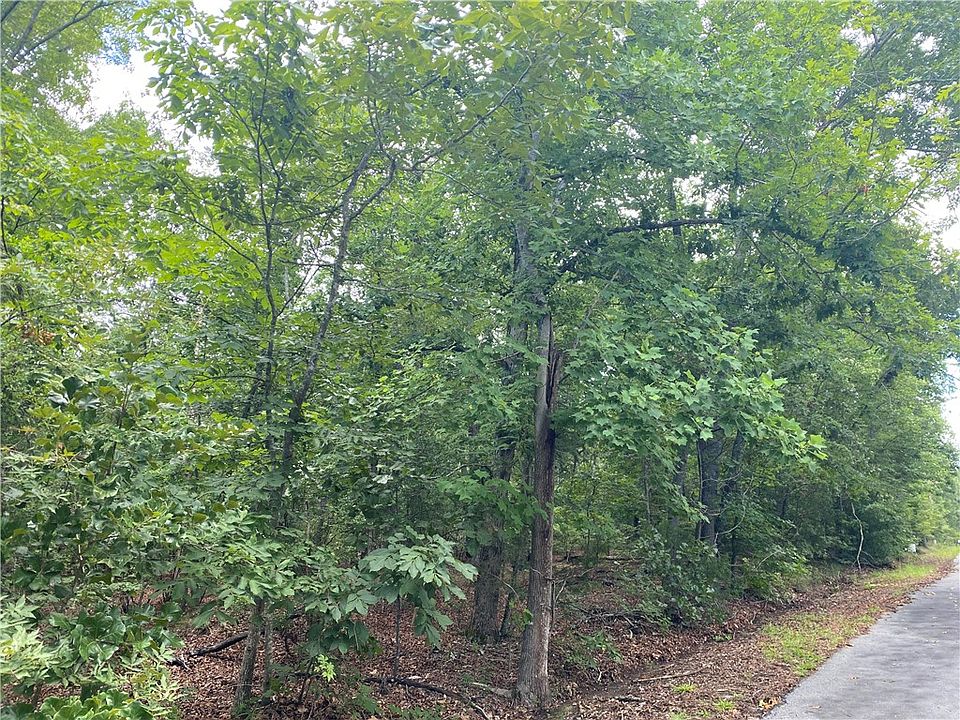 2nd image of 0 Hilton Dr