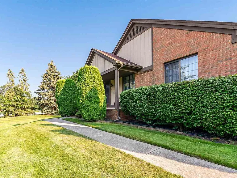 32 Meadow Wood Dr — Photo 22