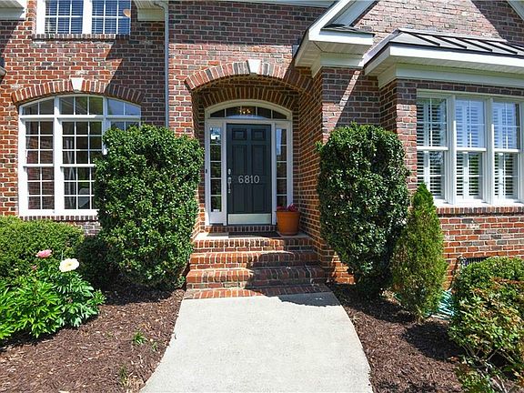 4th image of 6810 Buckley Dr