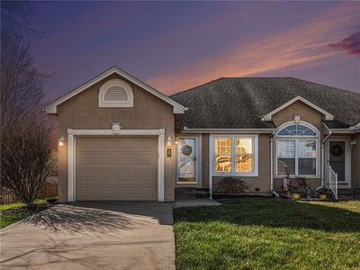 207 SW Chartwell Dr, Lees Summit, MO, 64082