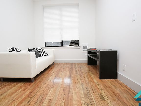 3rd image of 1223 Atlantic Ave APT 02L