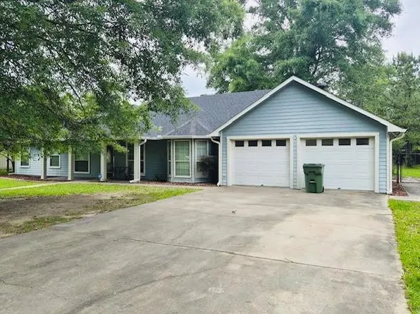 2564 Highland Park Dr, Orange, TX 77632
