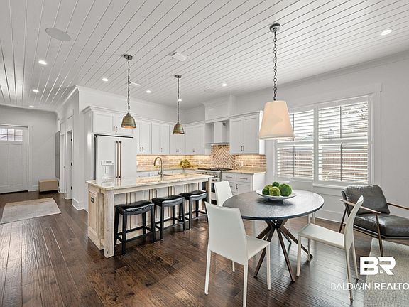 5th image of 101 Cotswold Ct #101