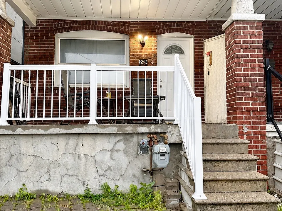 659 Old Weston Rd