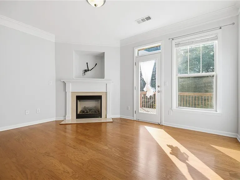 865 Commonwealth Ave SE — Photo 12