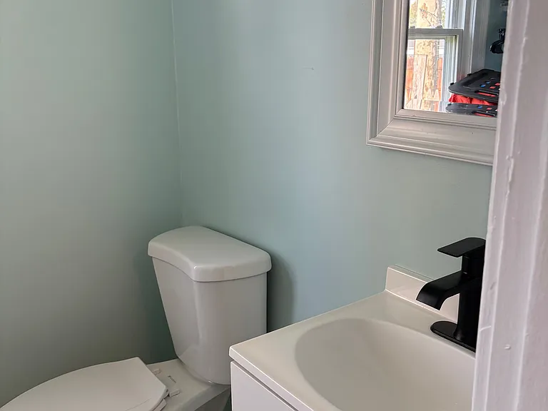 2000 Tytus Ave — Photo 5
