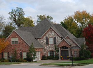 3889 E Chatsworth Rd, Fayetteville, AR 72703