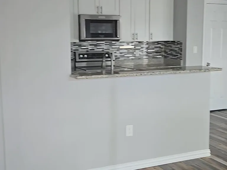 1414 N Calhoun St — Photo 17