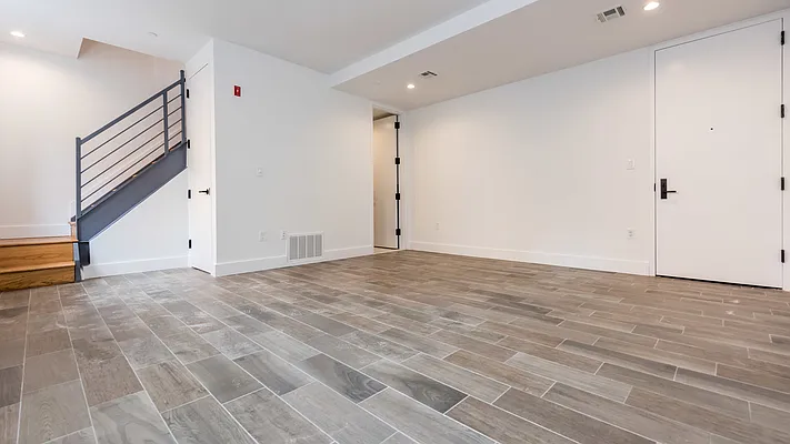 Rented by Nooklyn NYC LLC | media 40