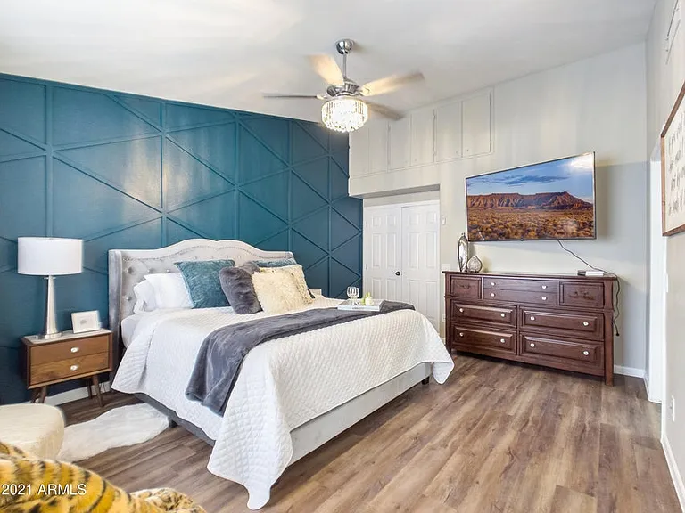 1218 E Seahorse Ln — Photo 15