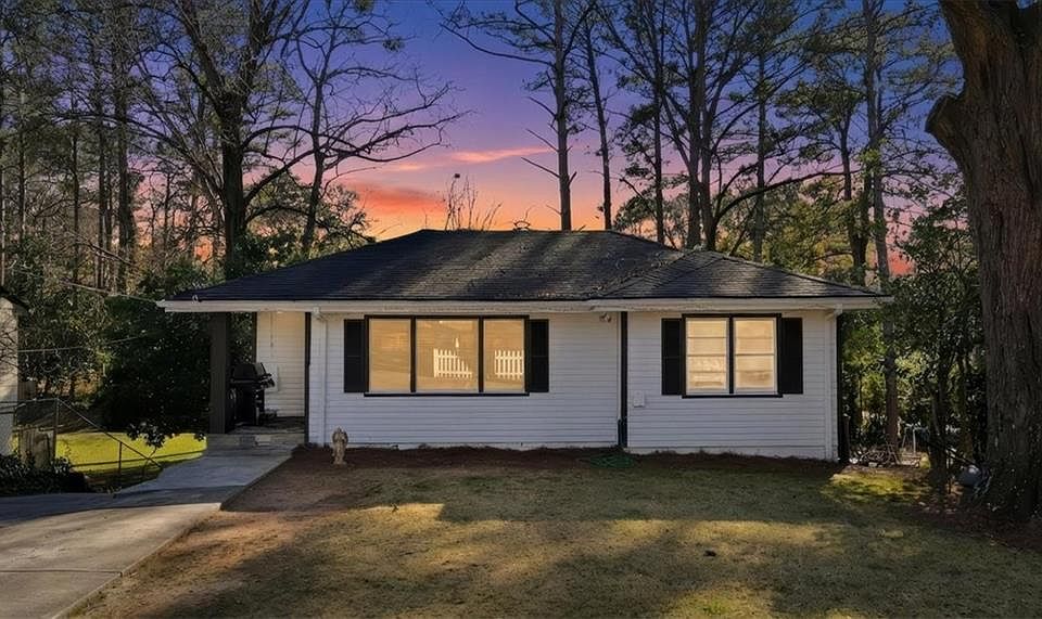 1st image of 2363 Woodside Way