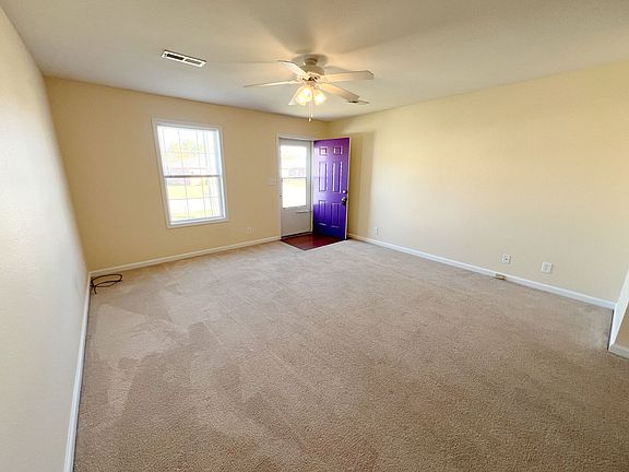 5th image of 528 Luxury Dr APT A