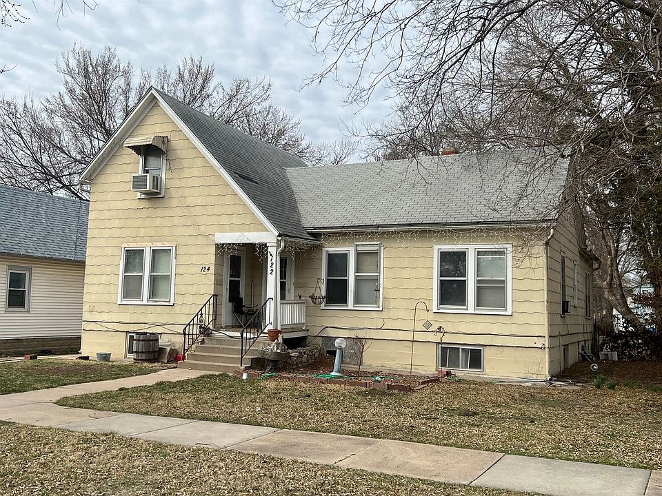 1st image of 122 W 9th St