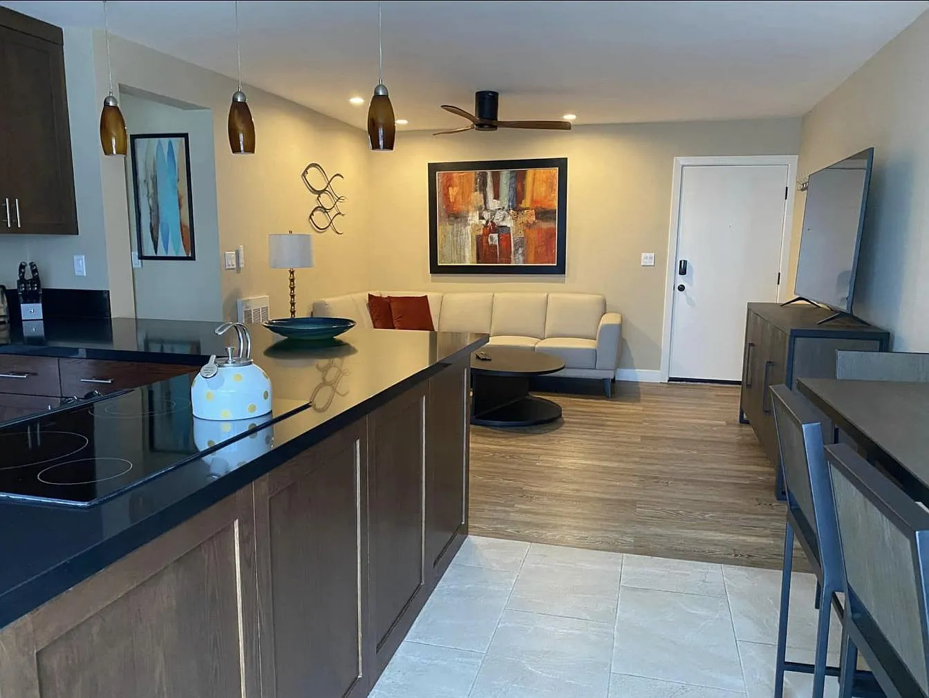 2 bed, 808 sqft, $4,750 — Photo 4