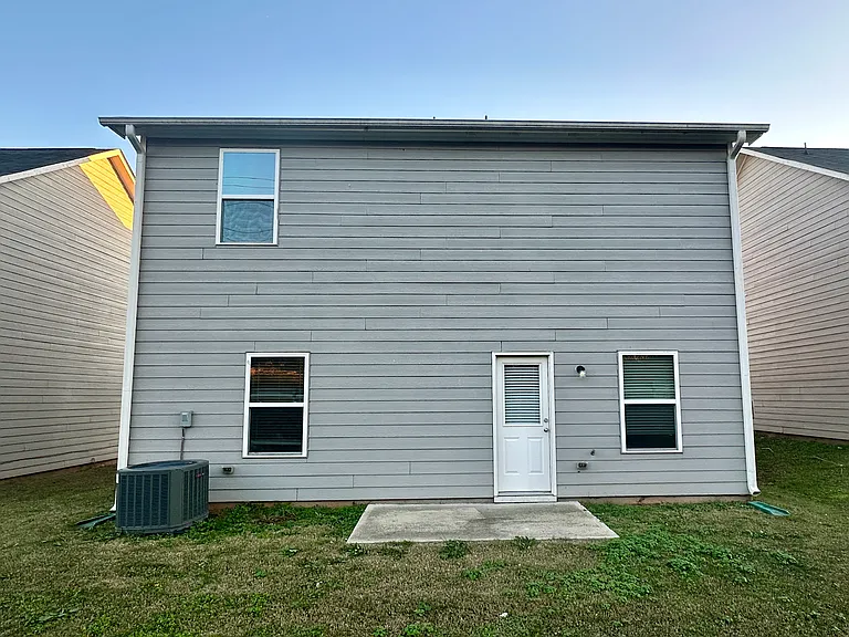 916 Independence Ave — Photo 35