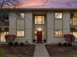 27875 Berrywood Ln UNIT 81, Farmington Hills, MI