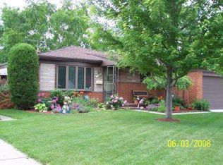 27927 N Thomas Ave, Warren, MI 48092