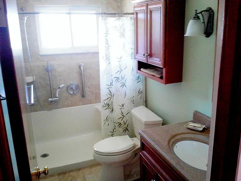 327 Forest Dr — Photo 5