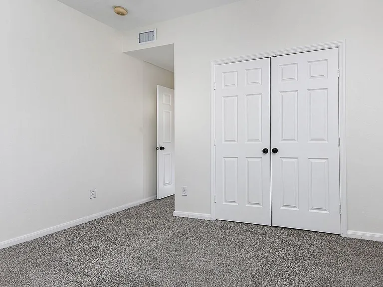 35 S Avonlea Cir — Photo 18