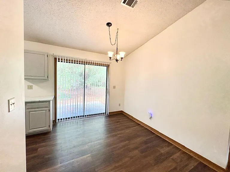 912 Nutmeg Ave — Photo 10