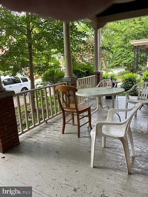 2 bed, 1.0 bath, 1000 sqft, $3,480 — Photo 3