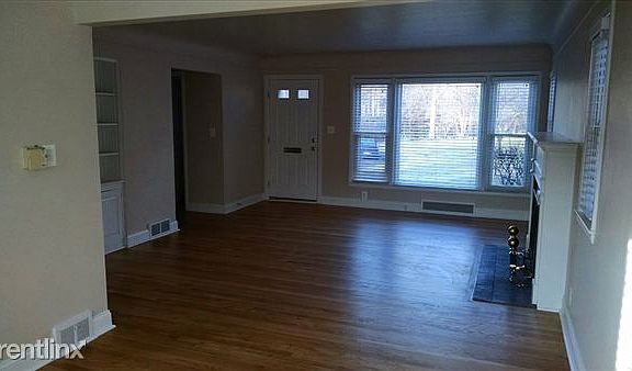 3 bed living room B