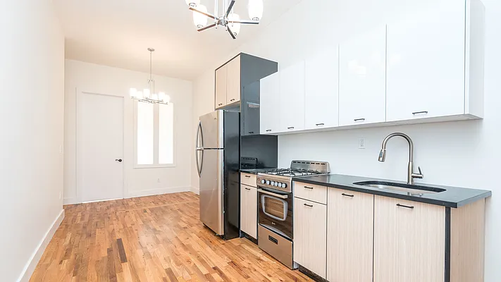 Rented by Nooklyn NYC LLC | media 13