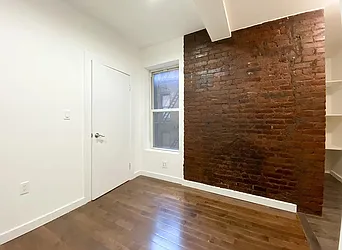 Rented by Kahen Properties