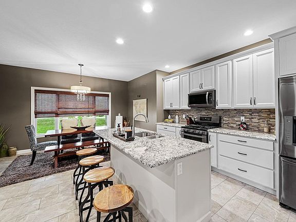 4th image of 24518 Rolling Oak Dr
