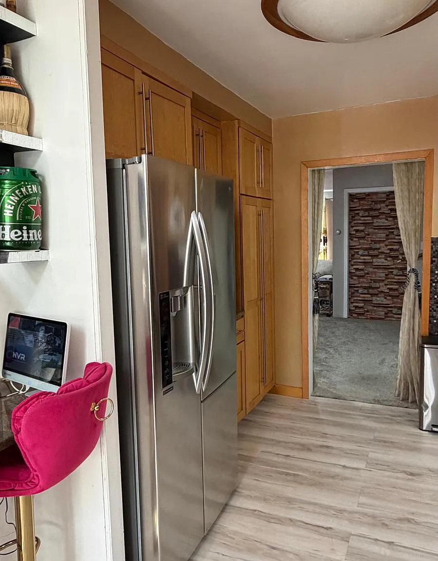 3 bed, $4,500 — Photo 3