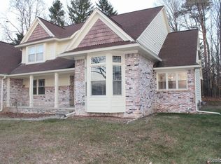 20732 Hannah Ct, Novi, MI 48375