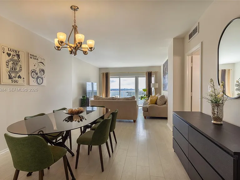 300 Bayview Dr #2114 — Photo 6