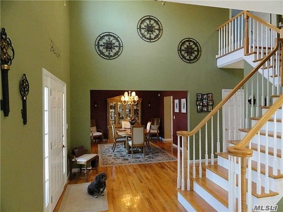 3rd image of 25 Grasslands Cir