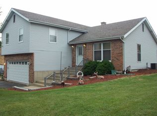 4N311 6th Ave, Addison, IL 60101