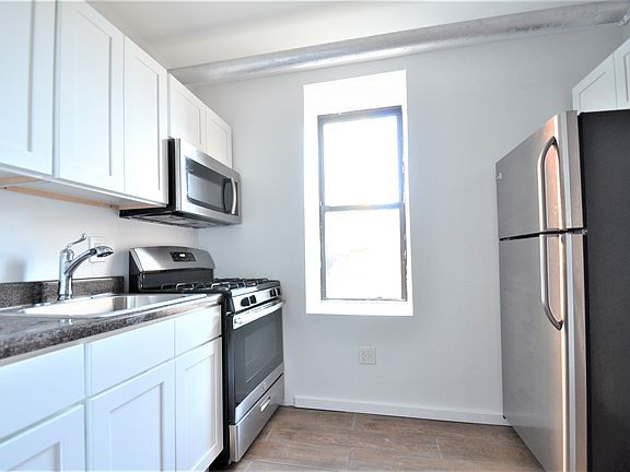 2nd image of 2707 Morris Ave APT Bb