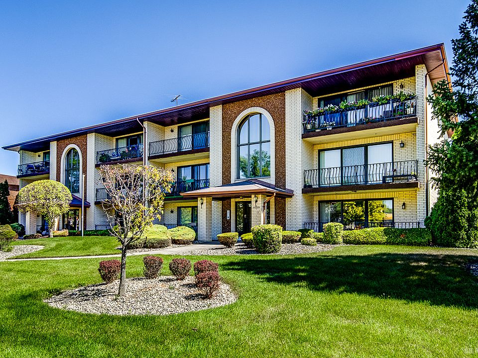 1st image of 15229 Catalina Dr Unit 2D
