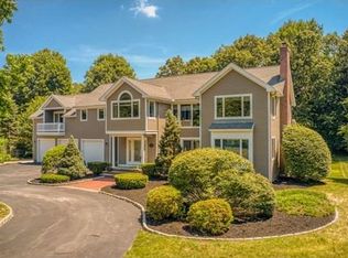 2 Bello Ln, Chelmsford, MA 01824
