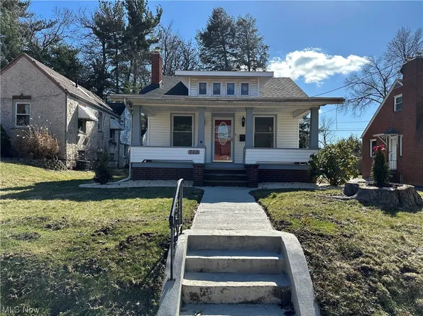 712 25th St NE, Canton, OH 44714