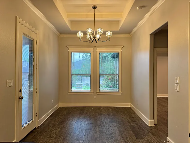 7315 Rolling Acres Pl — Photo 8