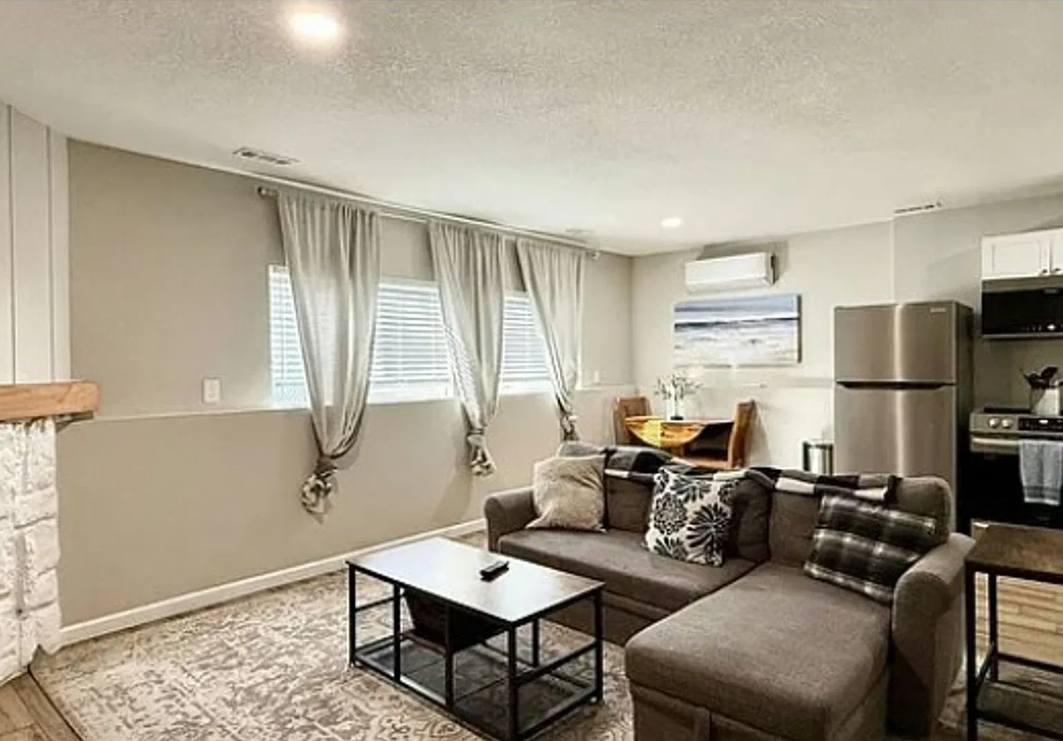 Charming 2BR Duplex in Colorado Springs — Photo 1