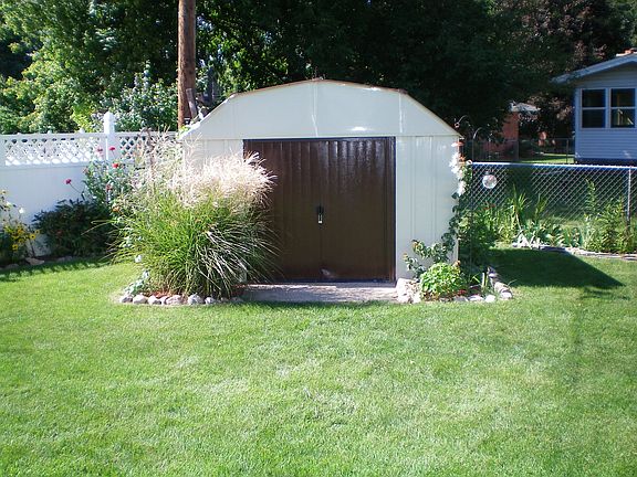 5th image of 52 W Braman Ave