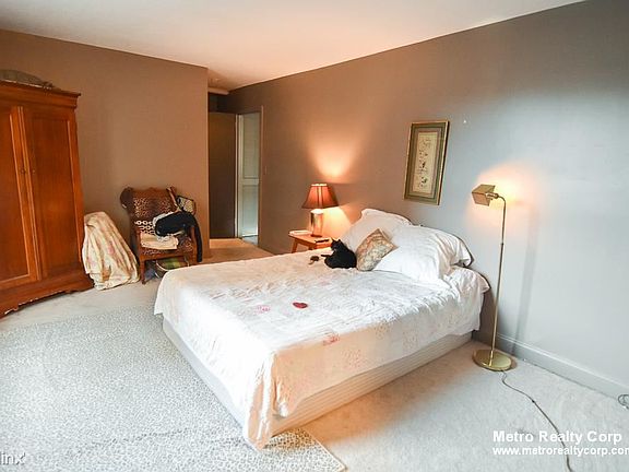 3rd image of 60 Longwood Ave APT 203