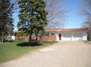 795 E Beard Rd, Perry, MI 48872