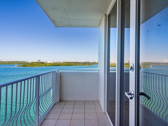 3rd image of 10350 W Bay Harbor Dr APT 8C