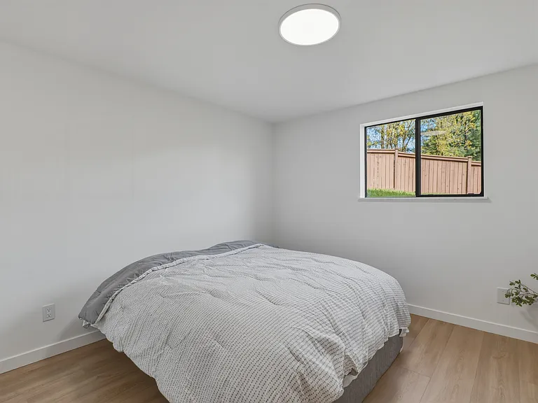 1366 SE High Ridge Ct — Photo 25