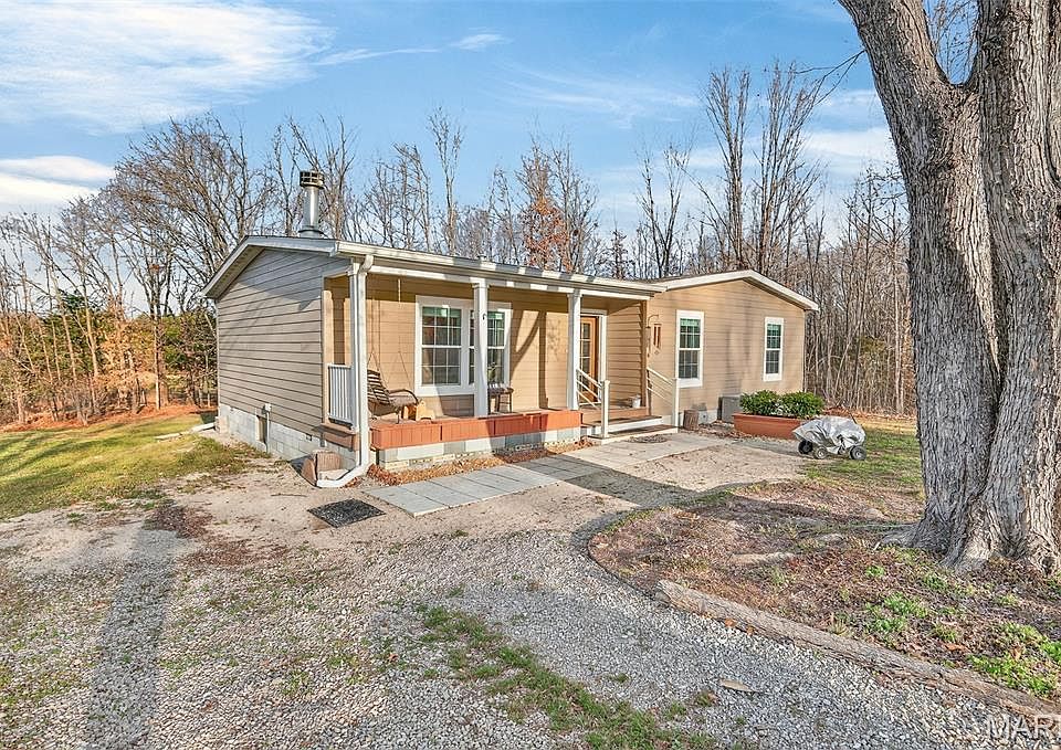 1st image of 23921 Nevada Dr