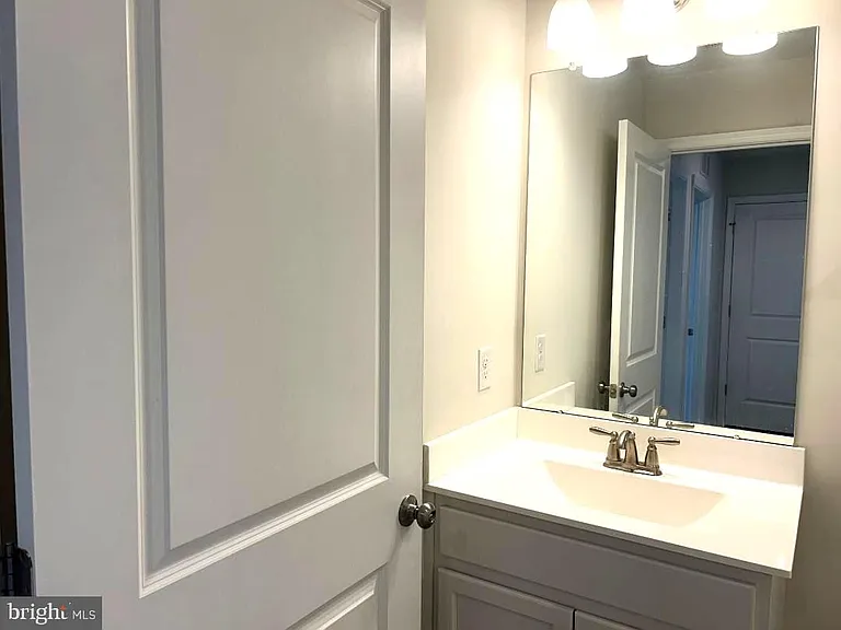 50 Peregrine Way — Photo 20