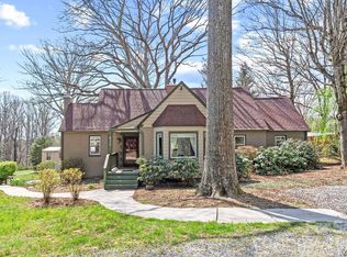 832 Sand Hill Rd, Asheville, NC 28806