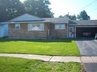 38 Farnsworth Ave, Oakfield, NY 14125